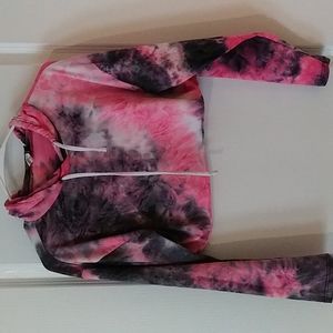 Long sleeve crop